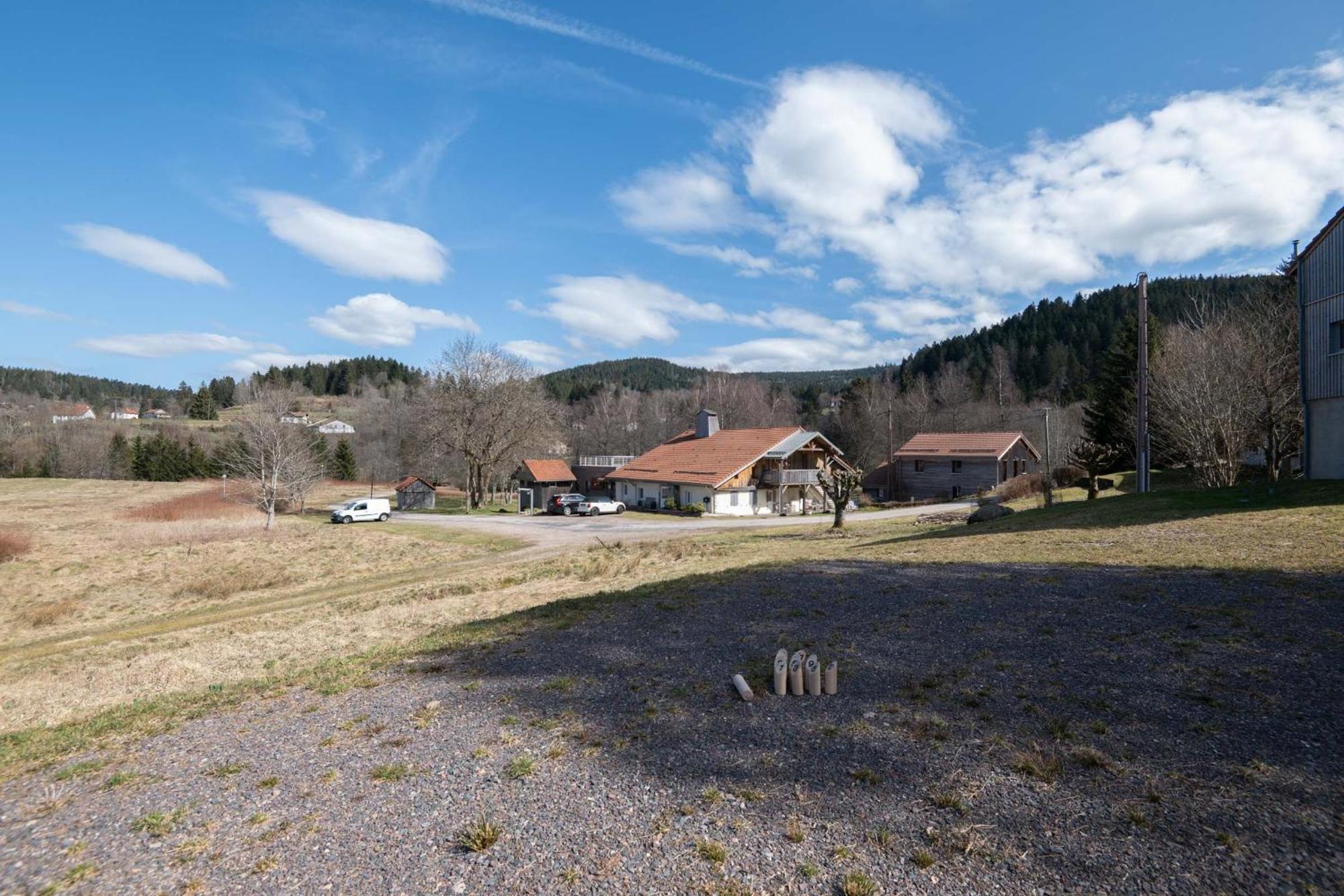 L'urson, Spacieux, Jacuzzi, Hammam Et Sauna Chalet