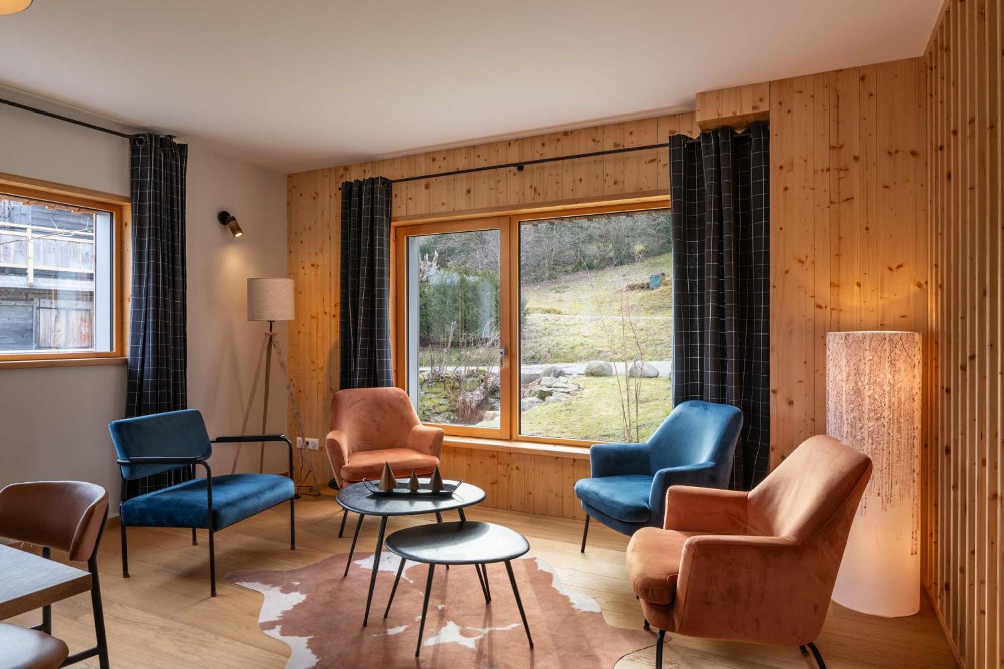 L'urson, Spacieux, Jacuzzi, Hammam Et Sauna Chalet